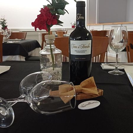 Pension Restaurante Casablanca Torreperogil Eksteriør billede