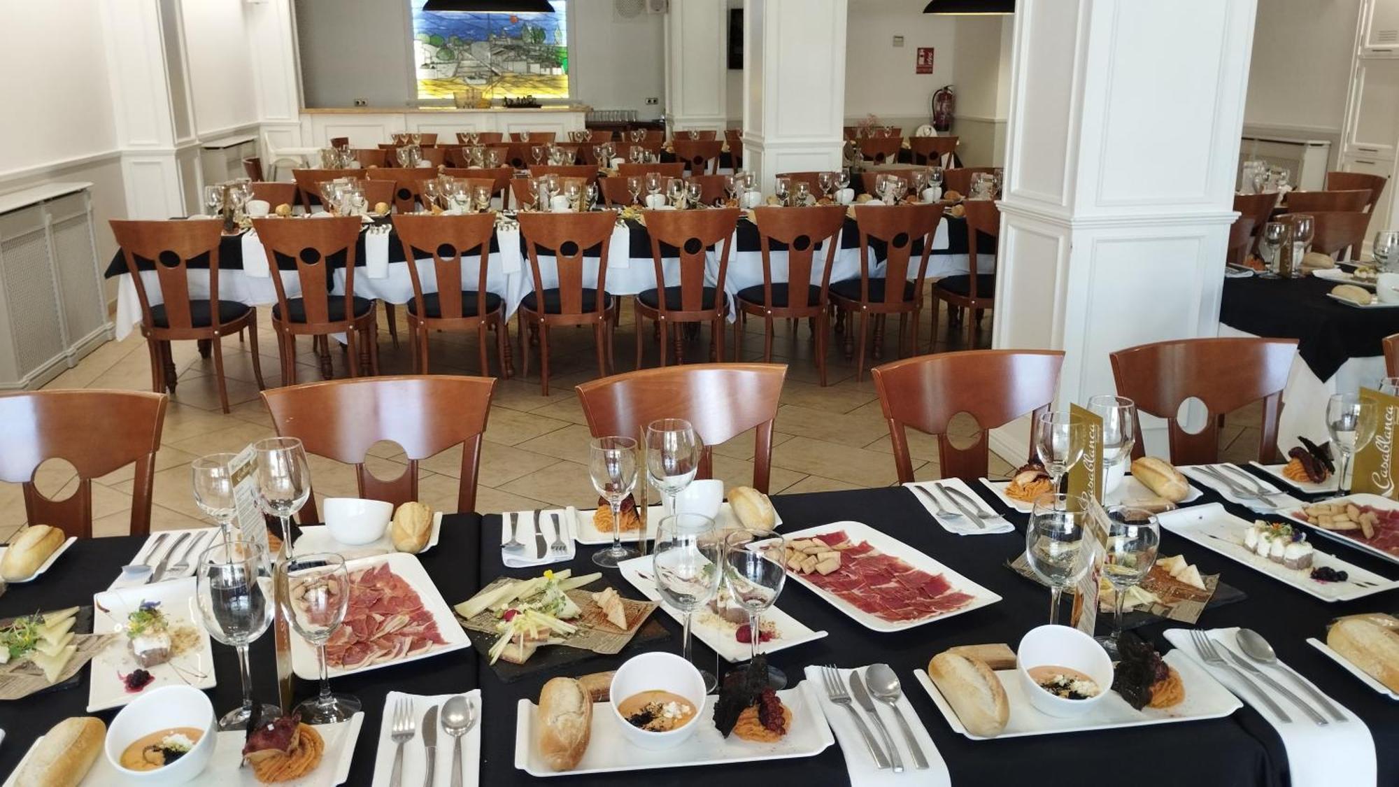 Pension Restaurante Casablanca Torreperogil Eksteriør billede